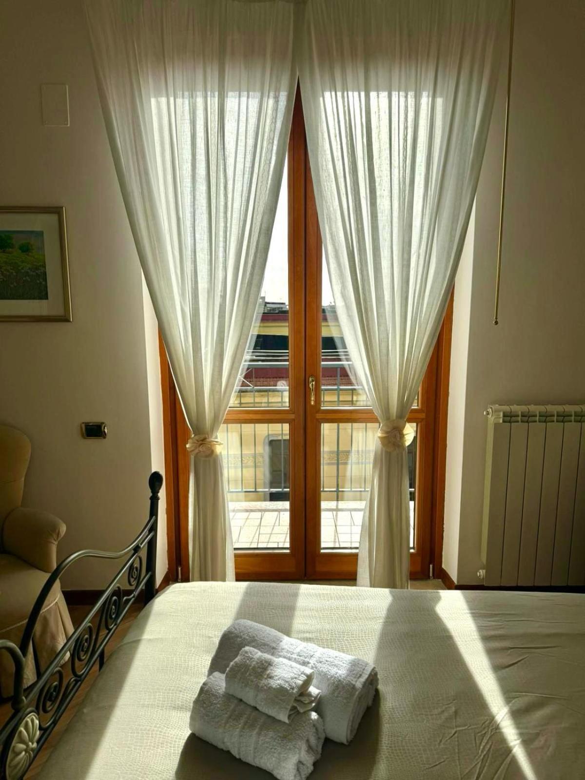 Appartement A Casa Di Don Peppino à Salernes Extérieur photo
